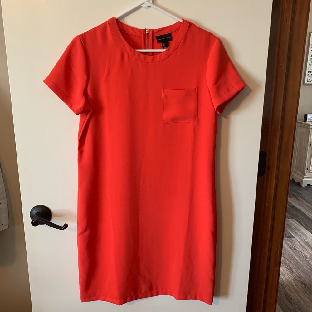 Short sleeve dress